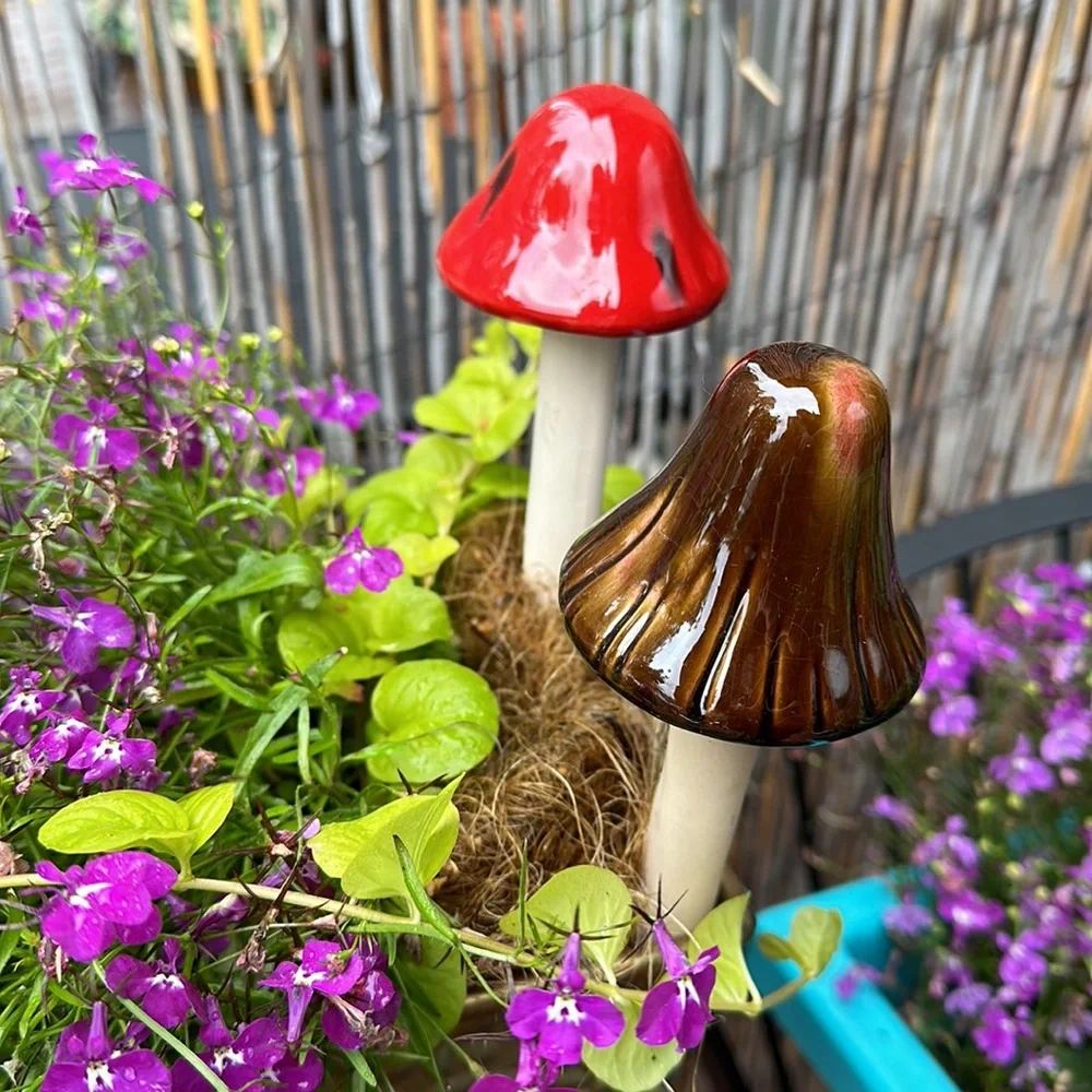 MUSHROOMS CERAMIC & GLAZED WITH ATTENTION TO DETAIL HANDCRAFTED FOR FLOWERBOX - Picture 8 of 8